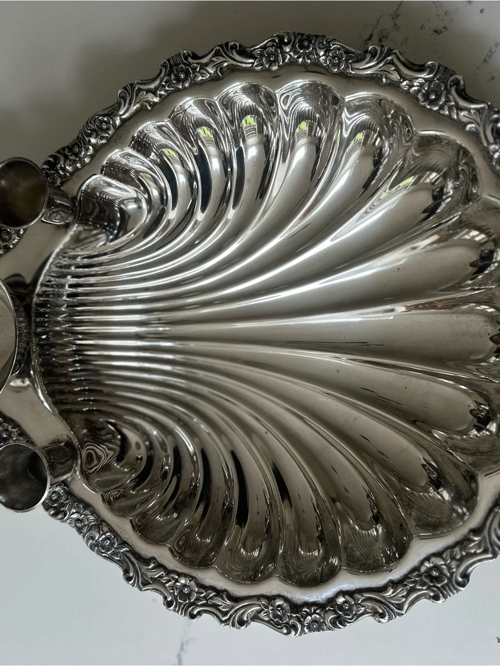 1940s Silver-Played Shell Serving Tray - Elegant Home Dining - vintage - Picture 5 of 14